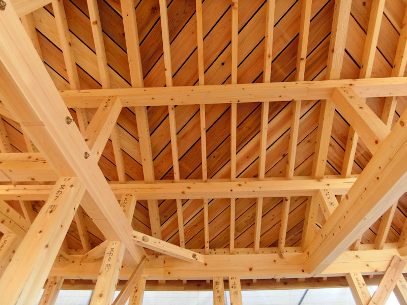 岡崎市の無垢の木の家、自然素材の家なら石原建築